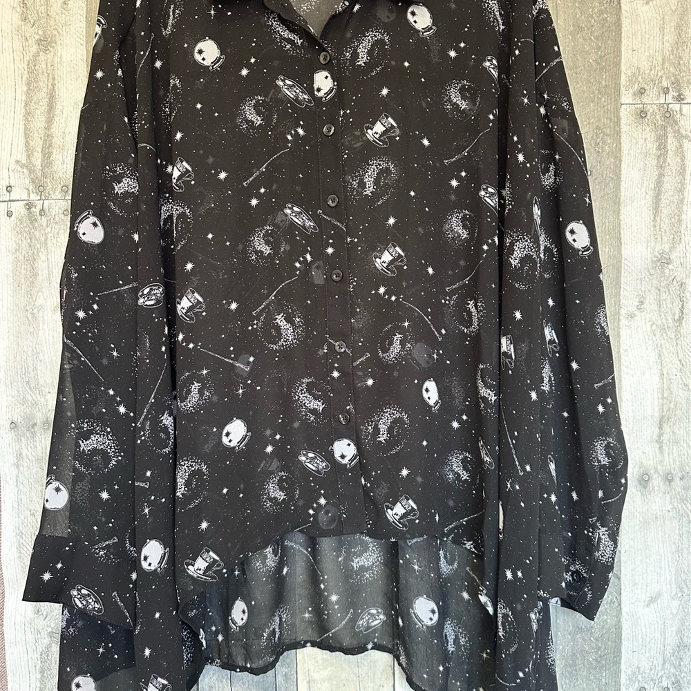 Torrid Harry Potter Star & Wand Blouse size 1 - Picture 4 of 5